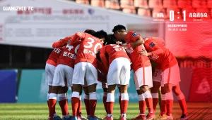 广州队0-1青岛青春岛